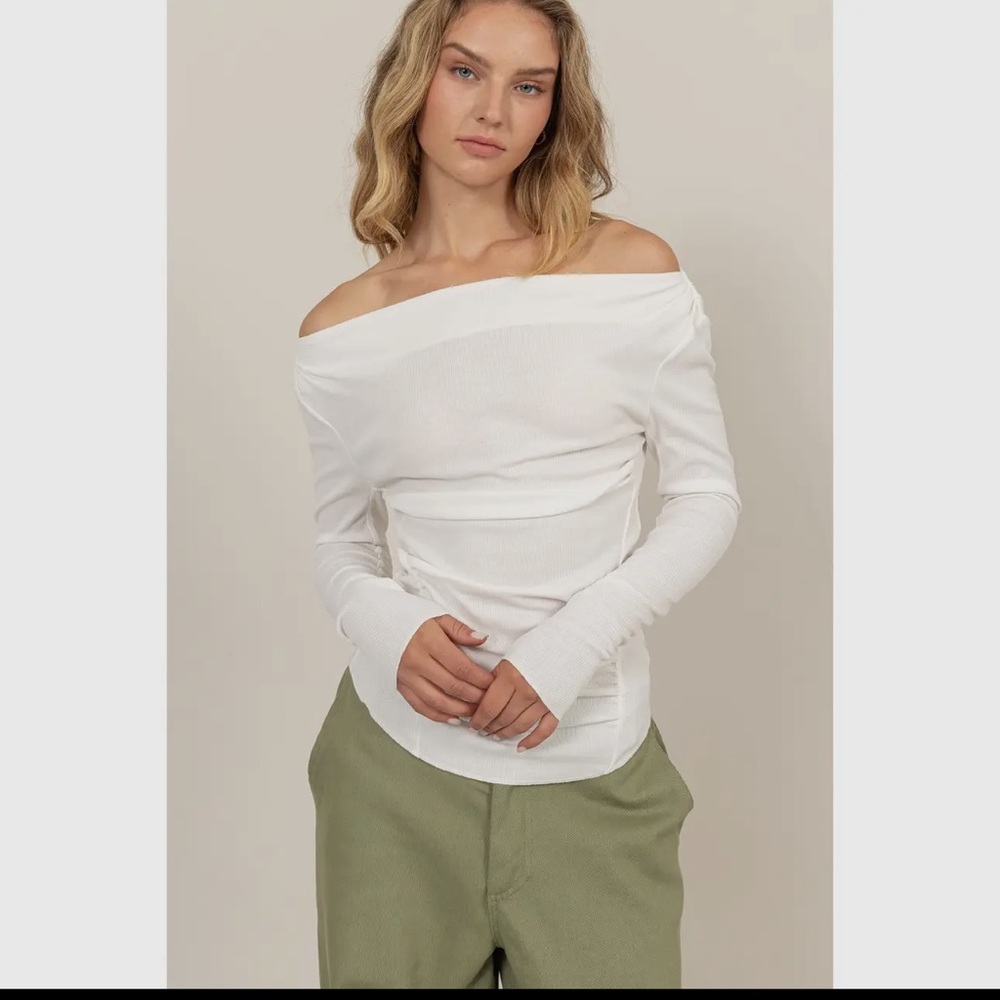 Boho OFF-THE-SHOULDER Ruched Top